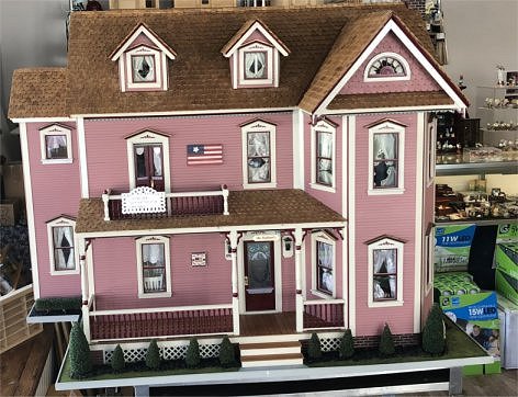 Fingertip Fantasies Dollhouse And Miniature Shop