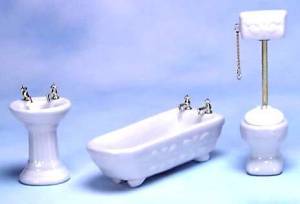cla91400bathroomtn.jpg (6361 bytes)